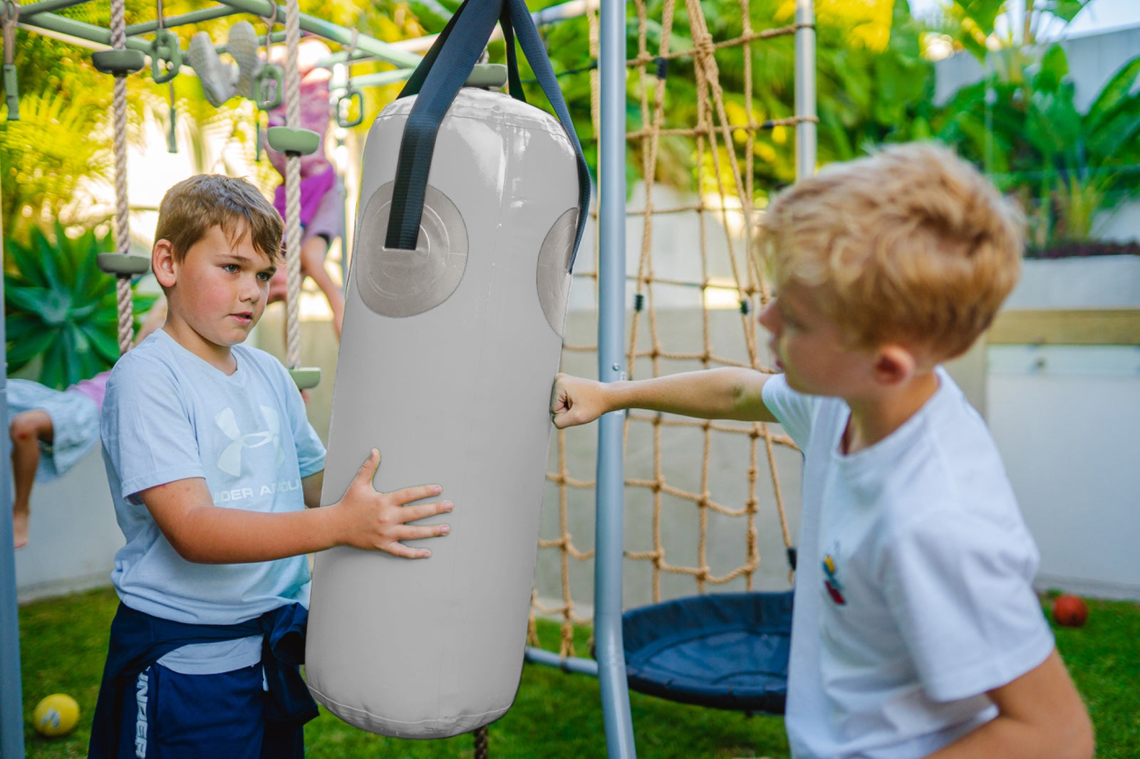 01-Boxing-Bag---change-it-to-grey