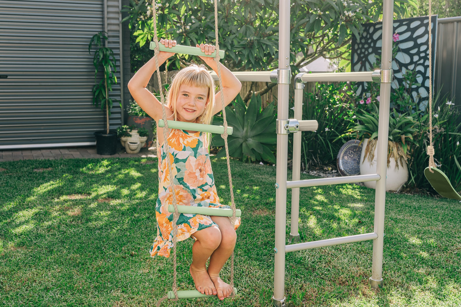 01-Rope-Ladder