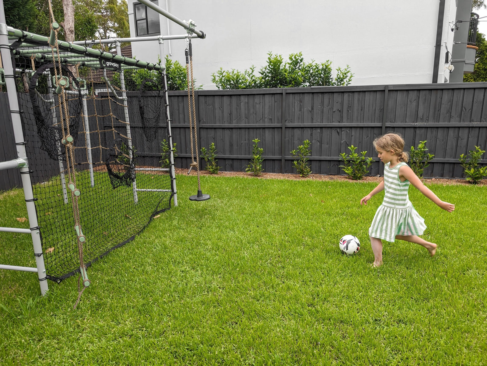 02-Soccer-Net