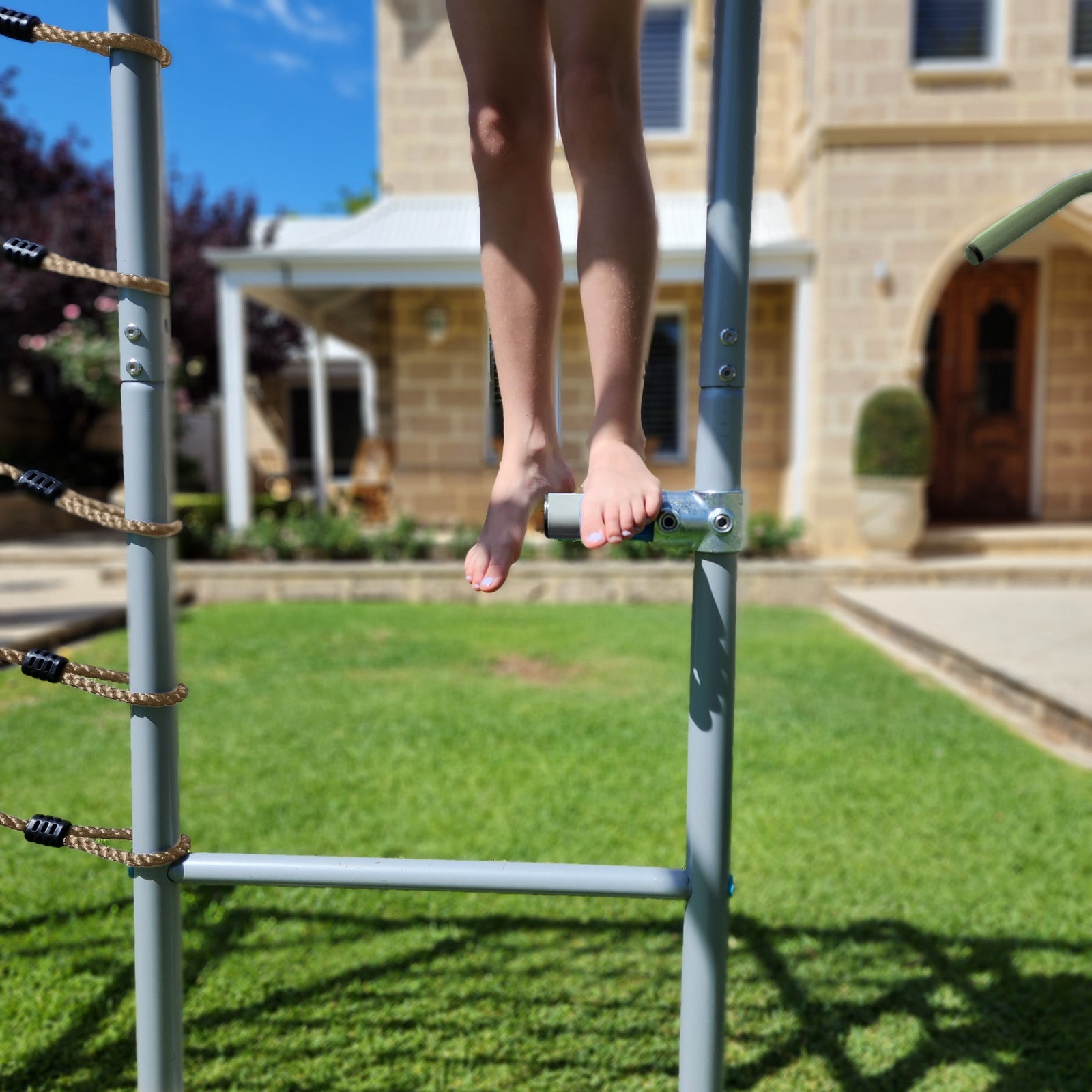 03-Adjustable-Step