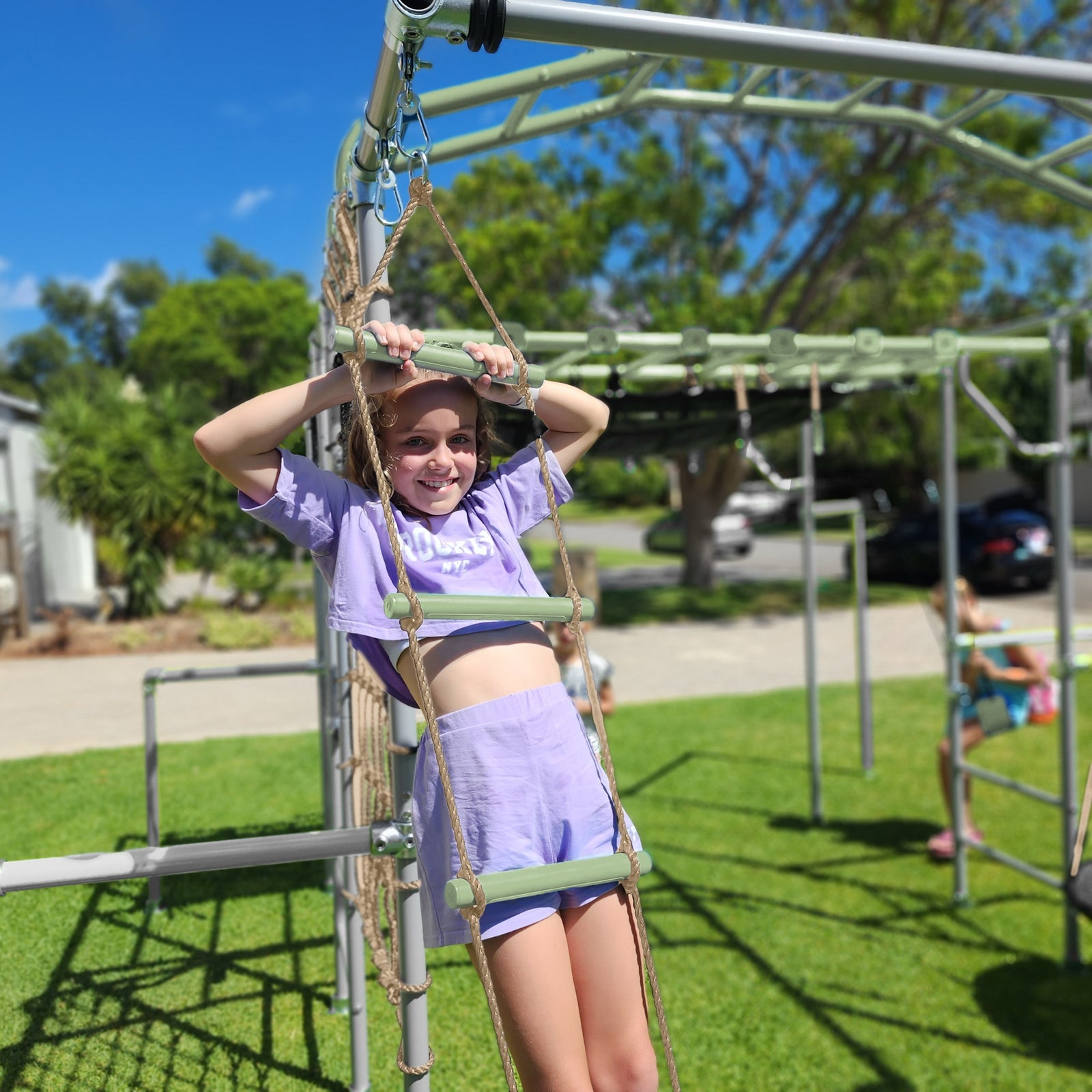 03-Rope-Ladder