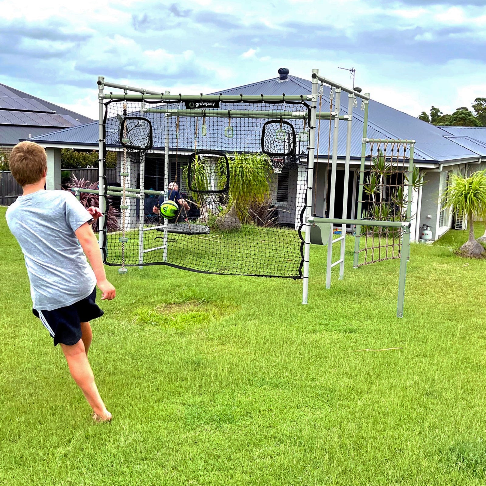 03-Soccer-Net