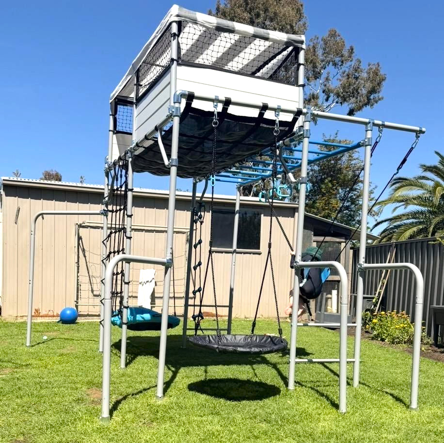 LARGE CUBBY