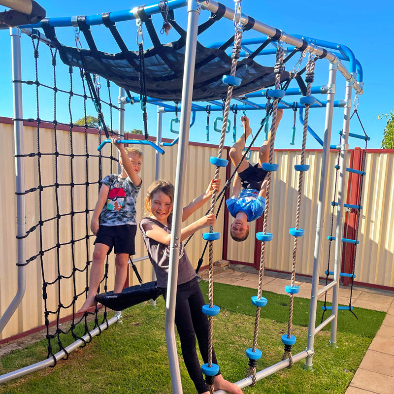 The Compact Monkey Bars Growplay
